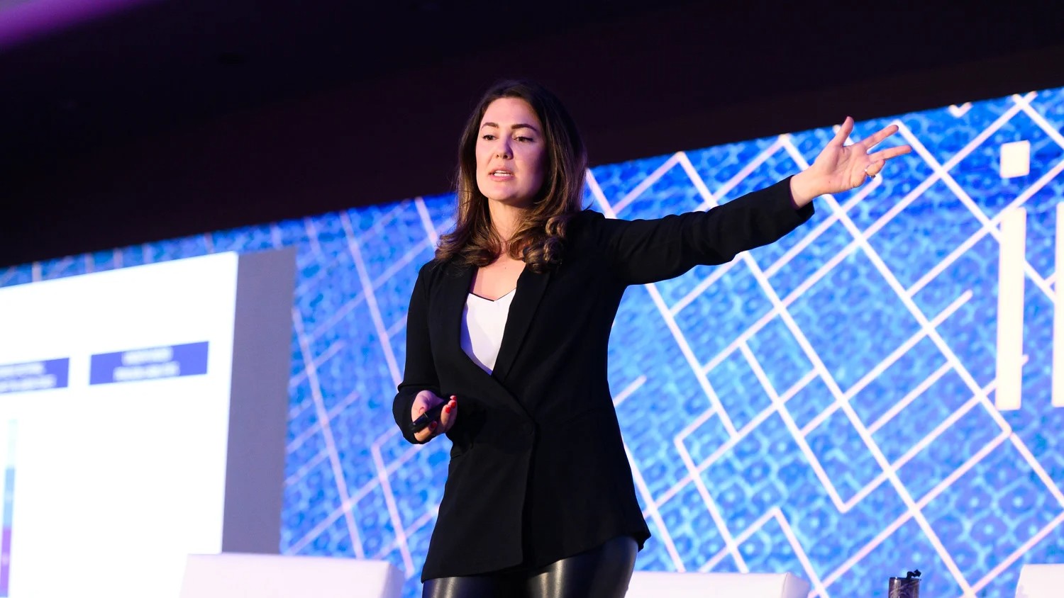 Meltem Demirörs’den Volatilite Açıklaması