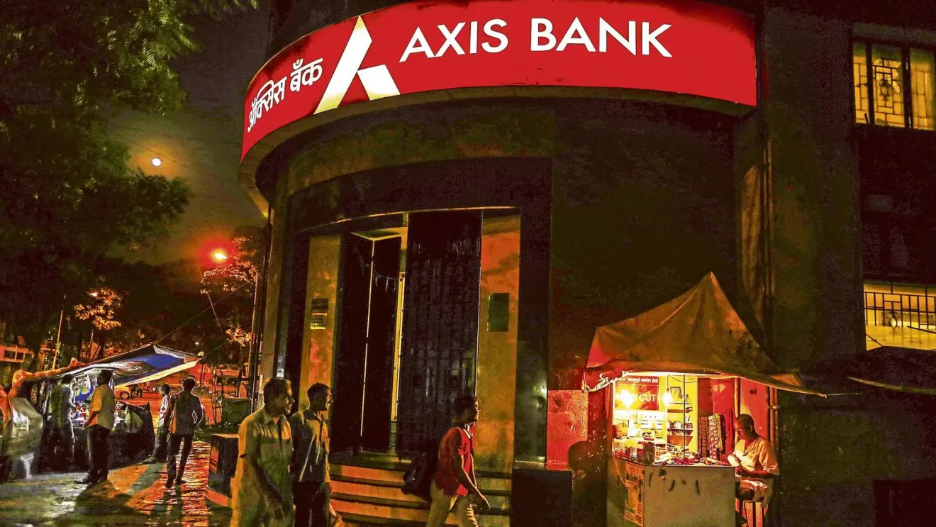 axis bank blockchainde finansal sozlesme yayinladi