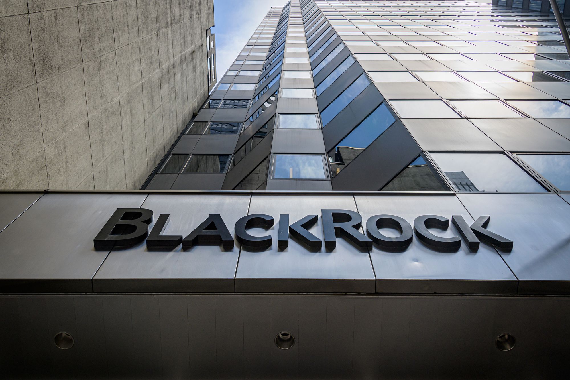 Varlık Yönetim Şirketi BlackRock Blockchain ETF'si Başlattı