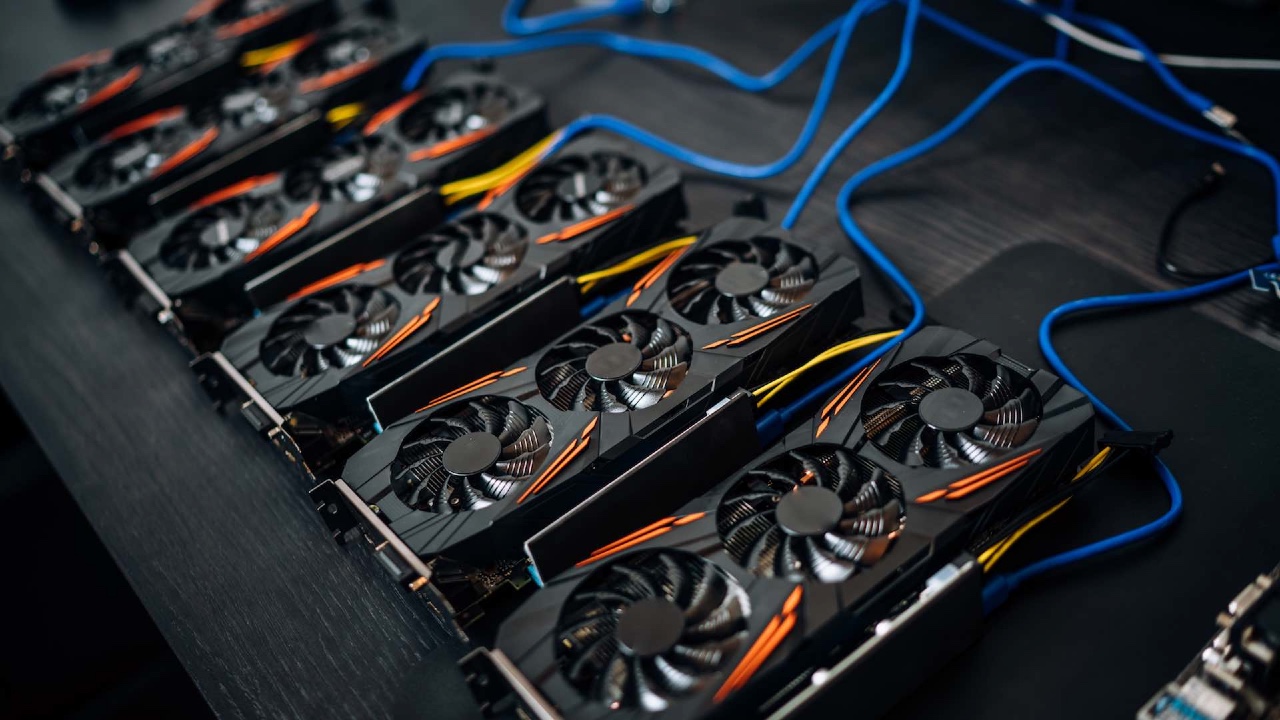 Bitmain, Madencilik Teçhizatı Fiyatlarını Düşürdü