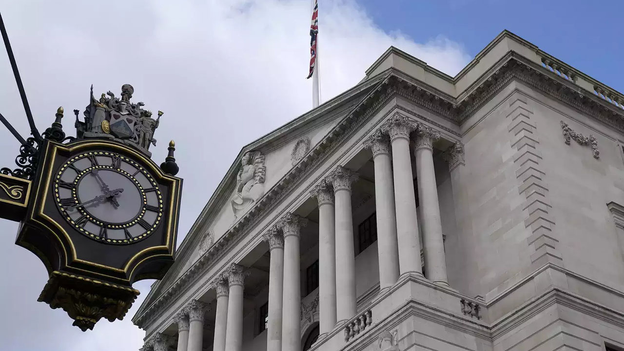 İngiltere Merkez Bankası’ndan Resesyon Açıklaması