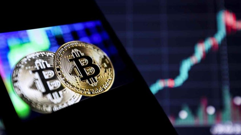 bitcoin teknoloji hisseleriyle geriledi