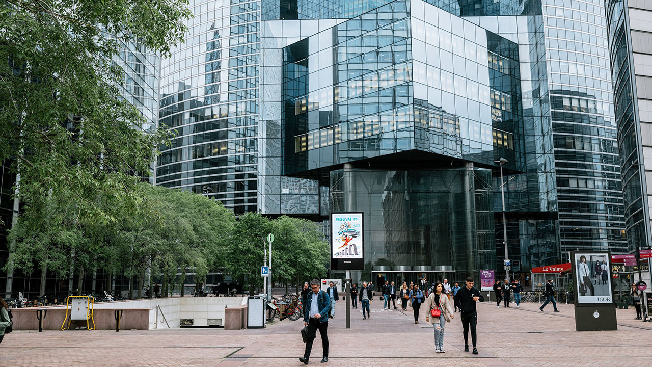 Fransız Yetkililerden 5 Büyük Bankaya Dolandırıcılık Baskını