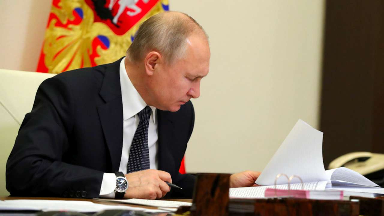 Putin dijital ruble yasasini imzaladi333