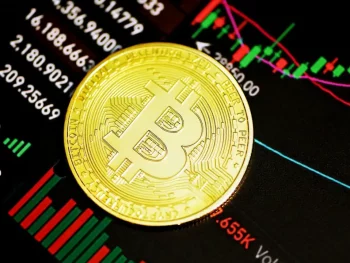 Kripto bağlantılı hisse senetleri Bitcoin'i takip ediyor